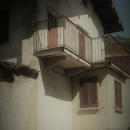 アパート Casa Esterina ヴェルバーニア